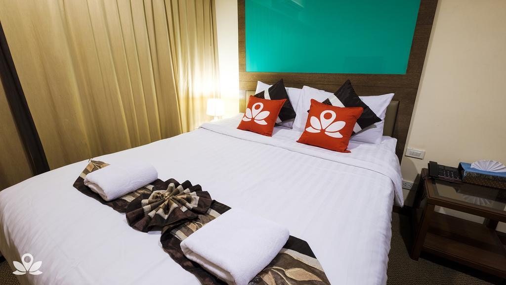 เซน รูม สีลม 12 Hotel กรุงเทพมหานคร ภายนอก รูปภาพ