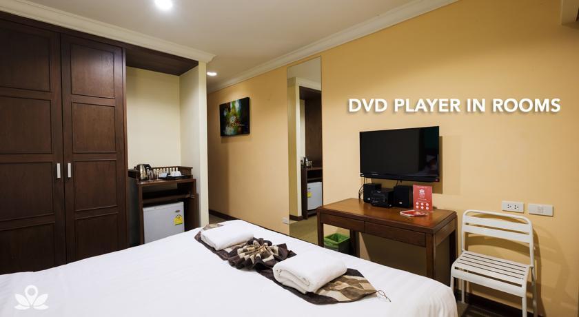 เซน รูม สีลม 12 Hotel กรุงเทพมหานคร ภายนอก รูปภาพ