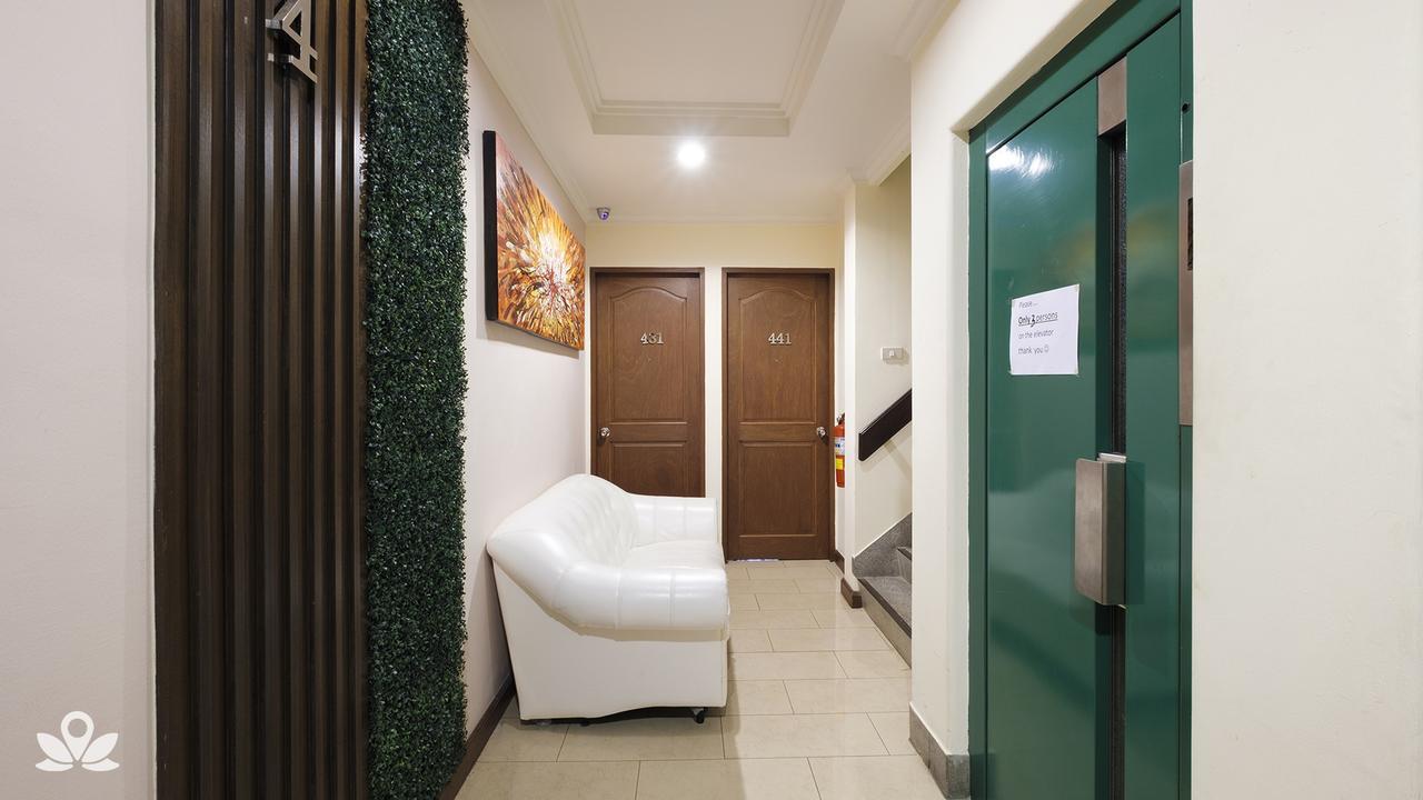 เซน รูม สีลม 12 Hotel กรุงเทพมหานคร ภายนอก รูปภาพ