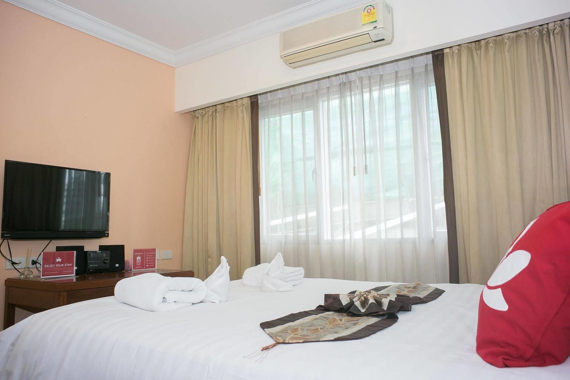 เซน รูม สีลม 12 Hotel กรุงเทพมหานคร ภายนอก รูปภาพ