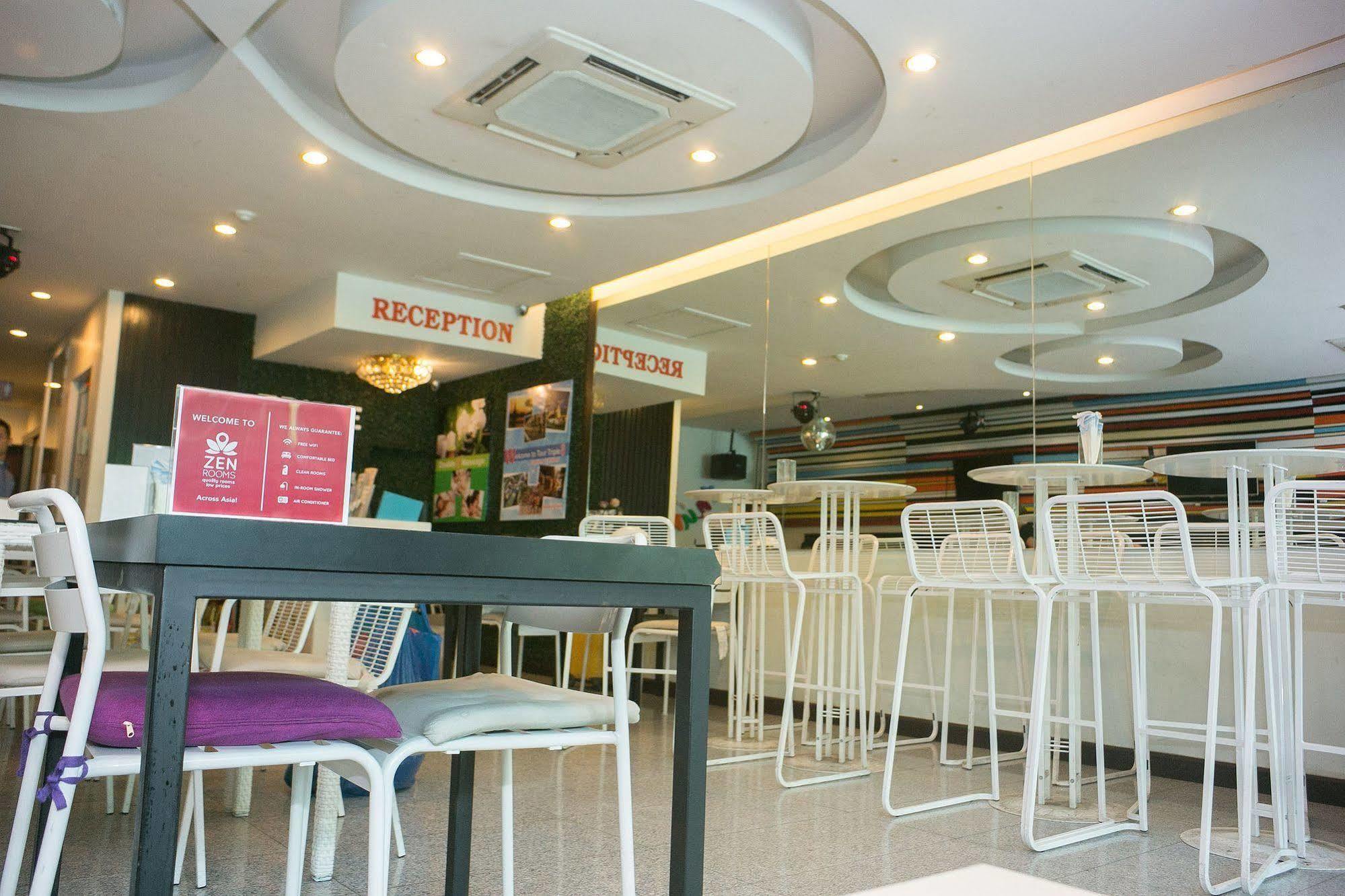 เซน รูม สีลม 12 Hotel กรุงเทพมหานคร ภายนอก รูปภาพ