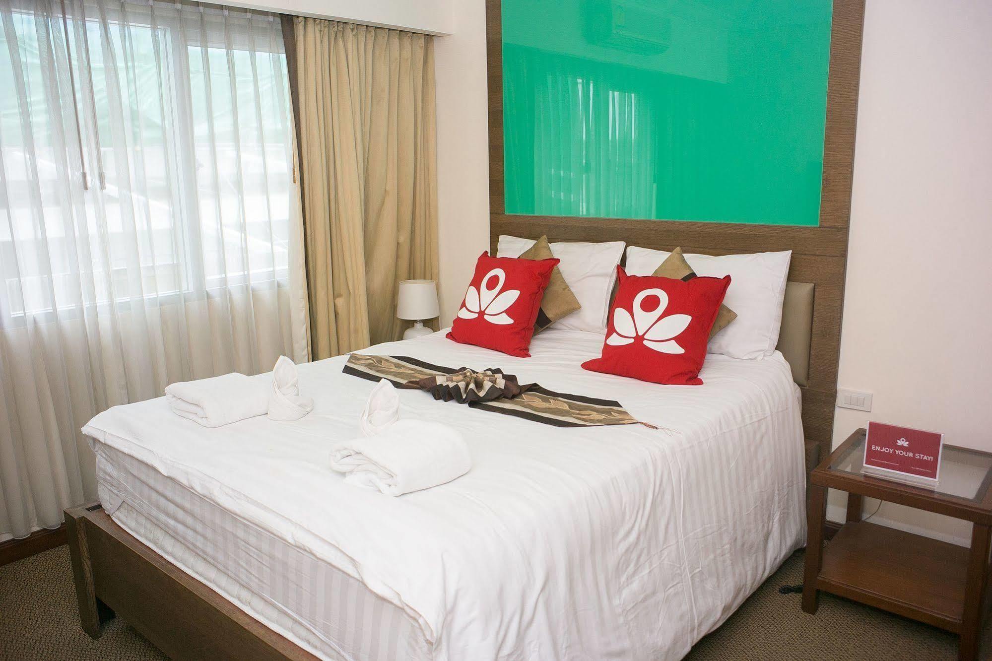 เซน รูม สีลม 12 Hotel กรุงเทพมหานคร ภายนอก รูปภาพ